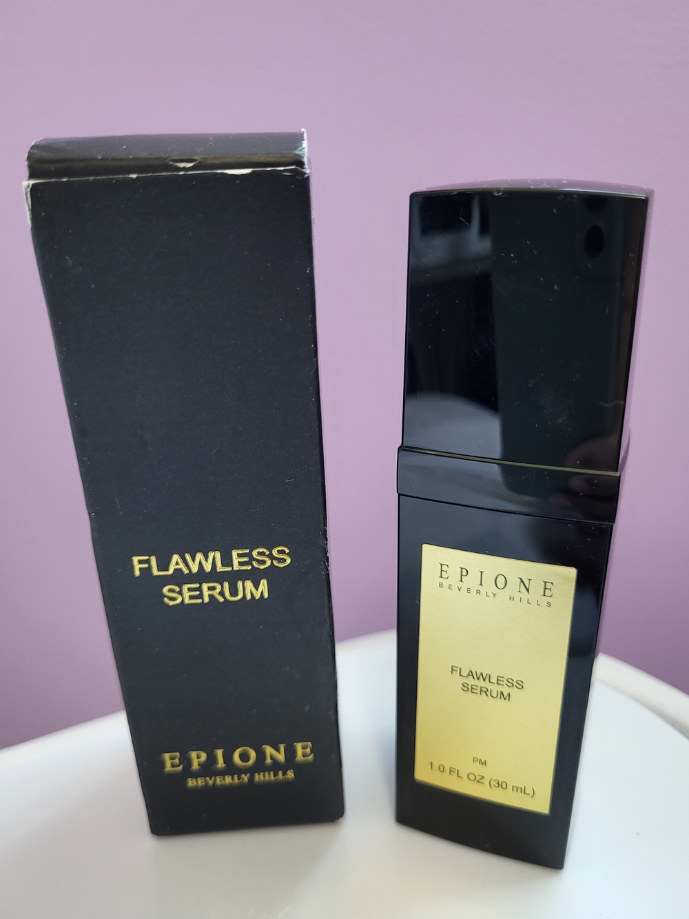 Flawless Serum Primer in Black & Gold